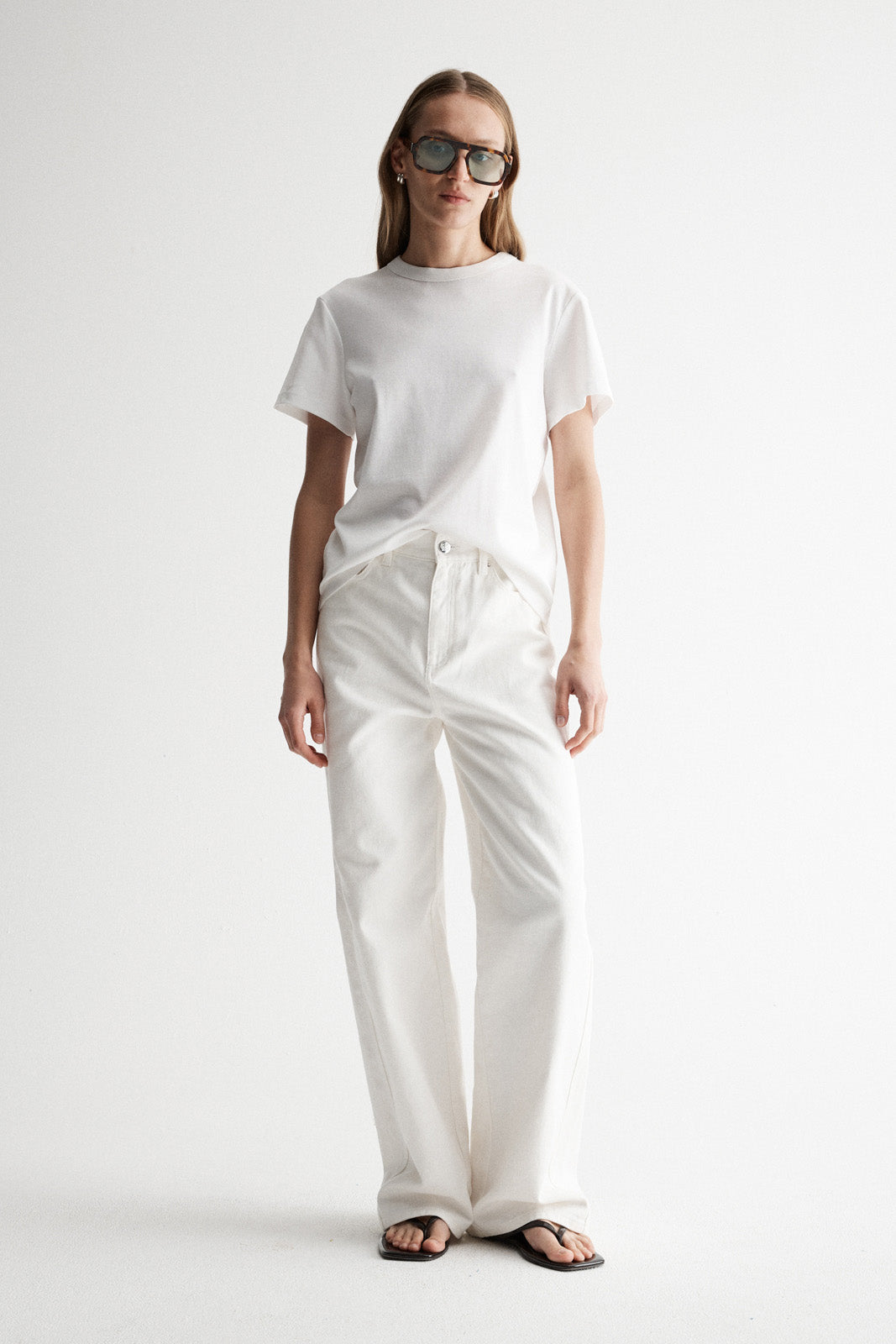 Zoe white シャツ ホワイト Zoe Tee White | Elka Collective
