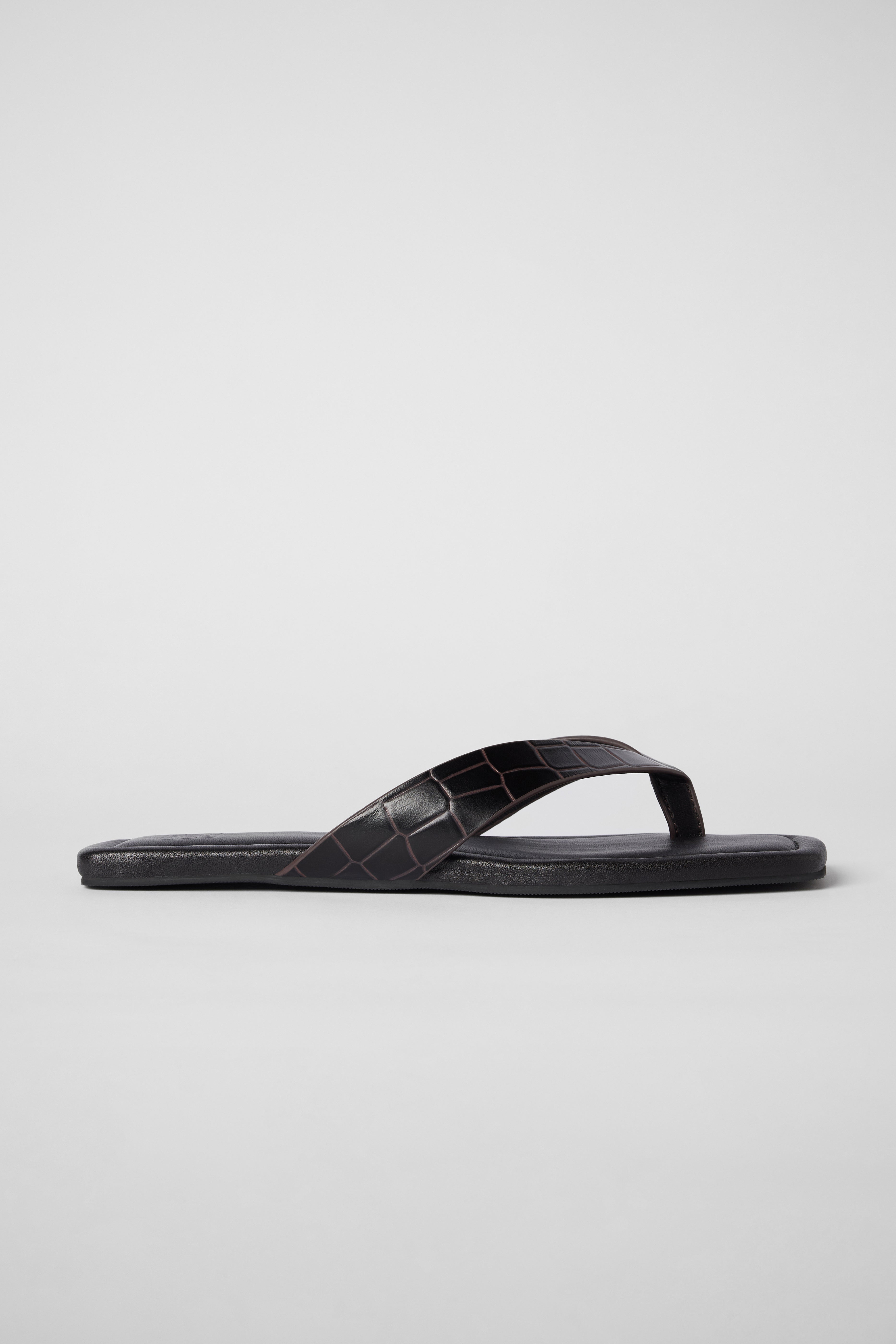 Lera Thong Croc Espresso