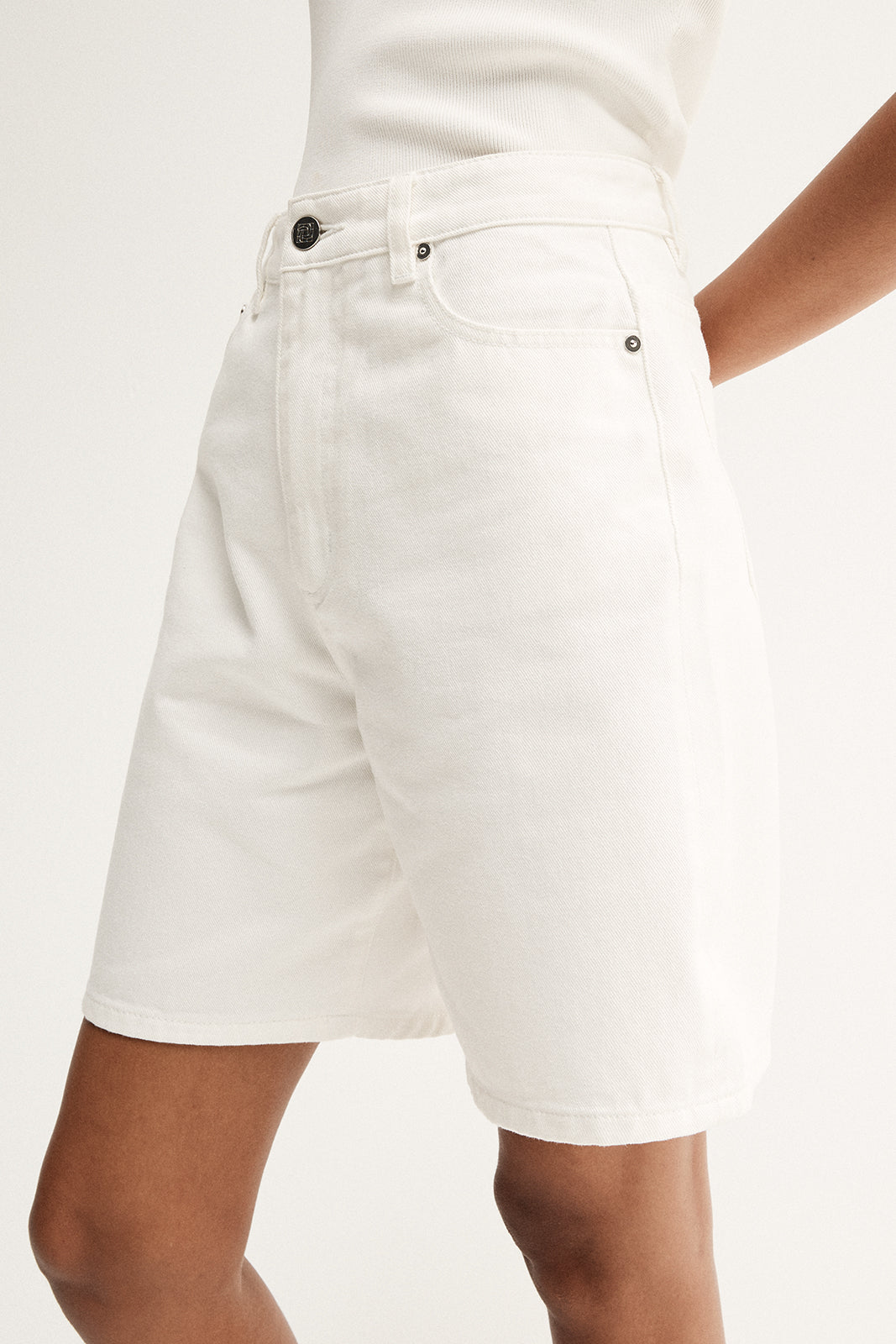 Odin Short Ivory