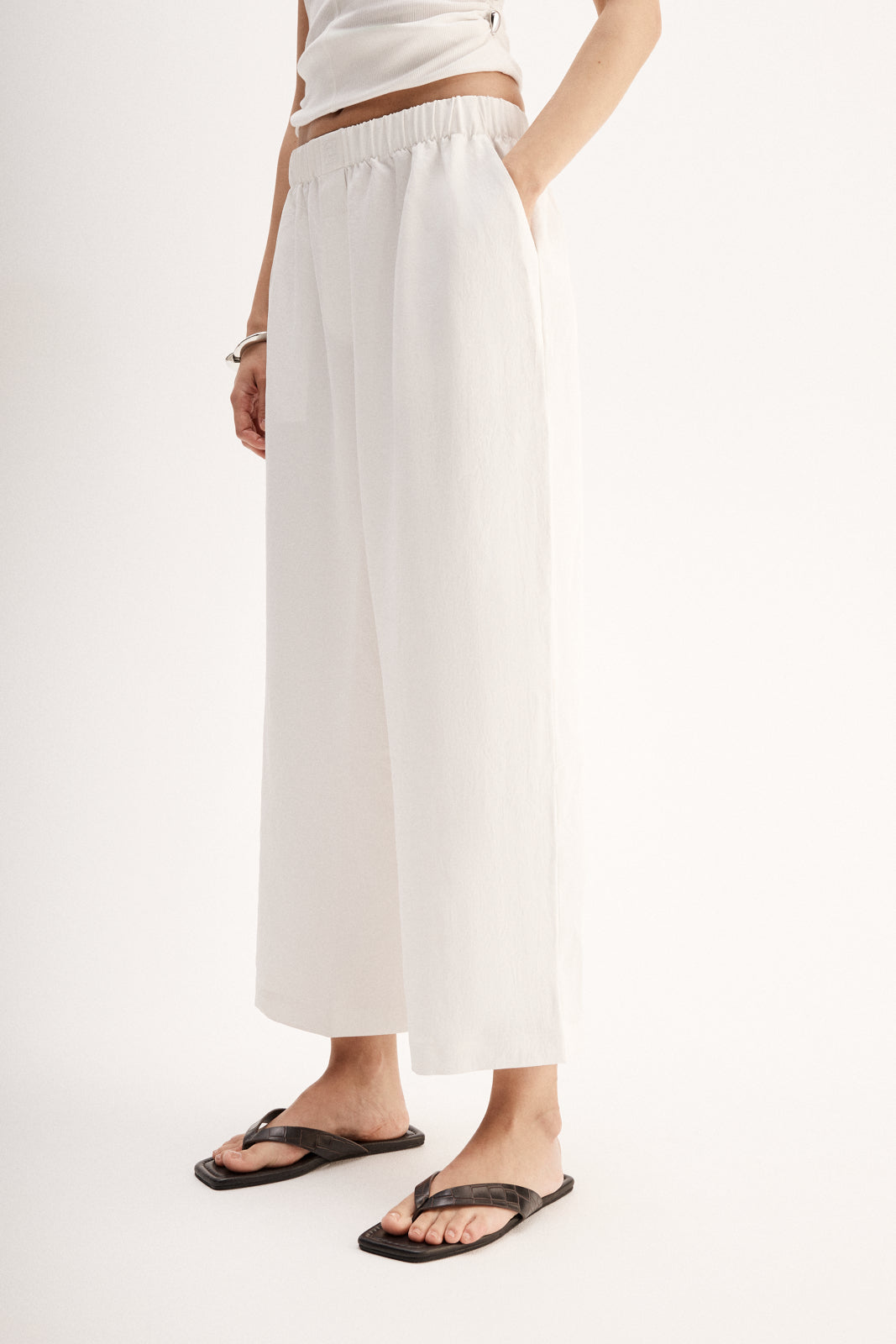Sonia Pant White
