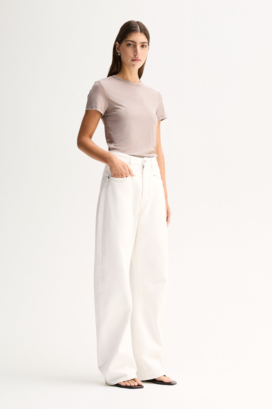 Bonnie Fitted Tee Almond Marle