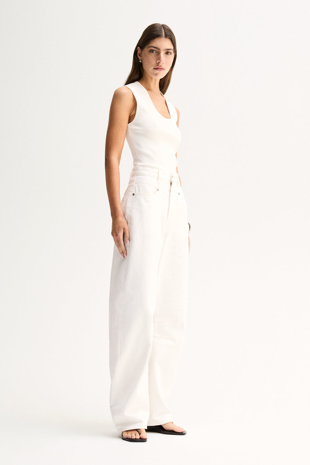 Chelsea Barrel Leg Jean Ivory