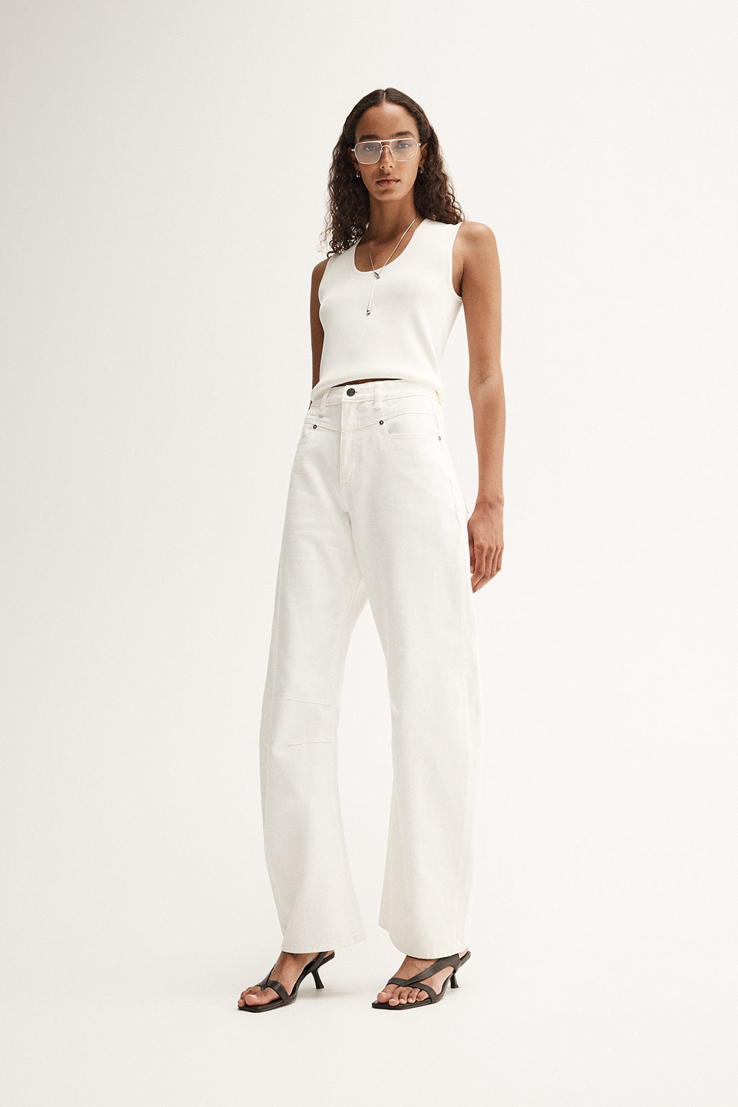 Chelsea Barrel Leg Jean Ivory