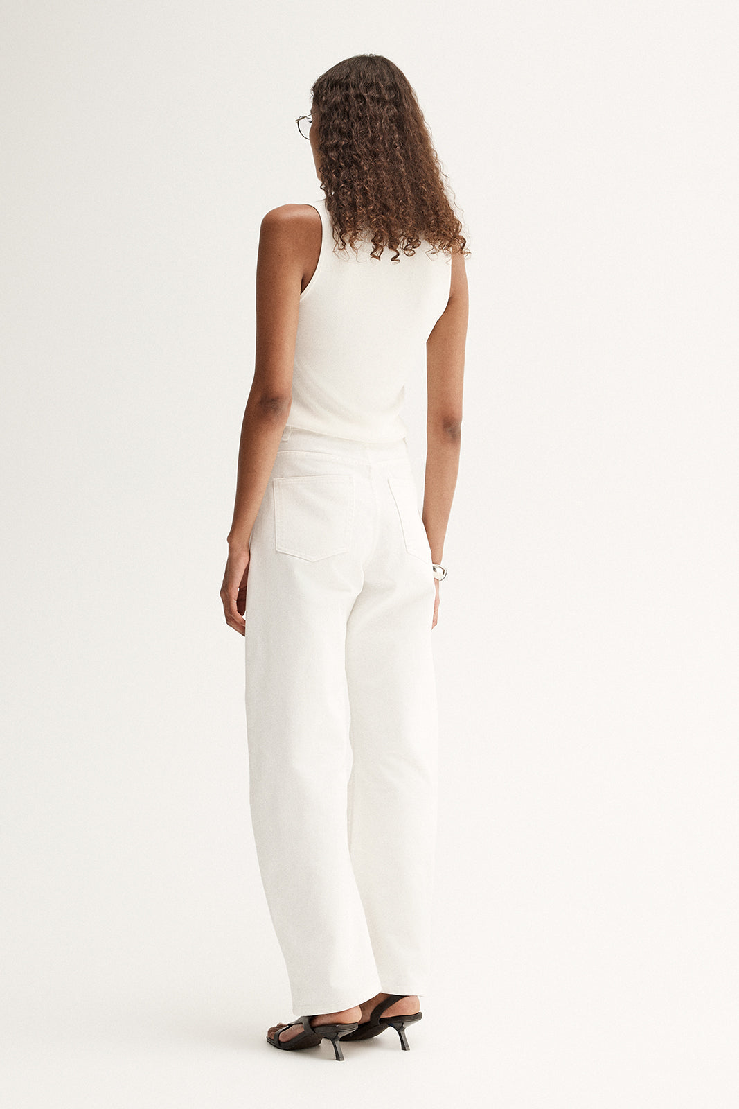Chelsea Barrel Leg Jean Ivory