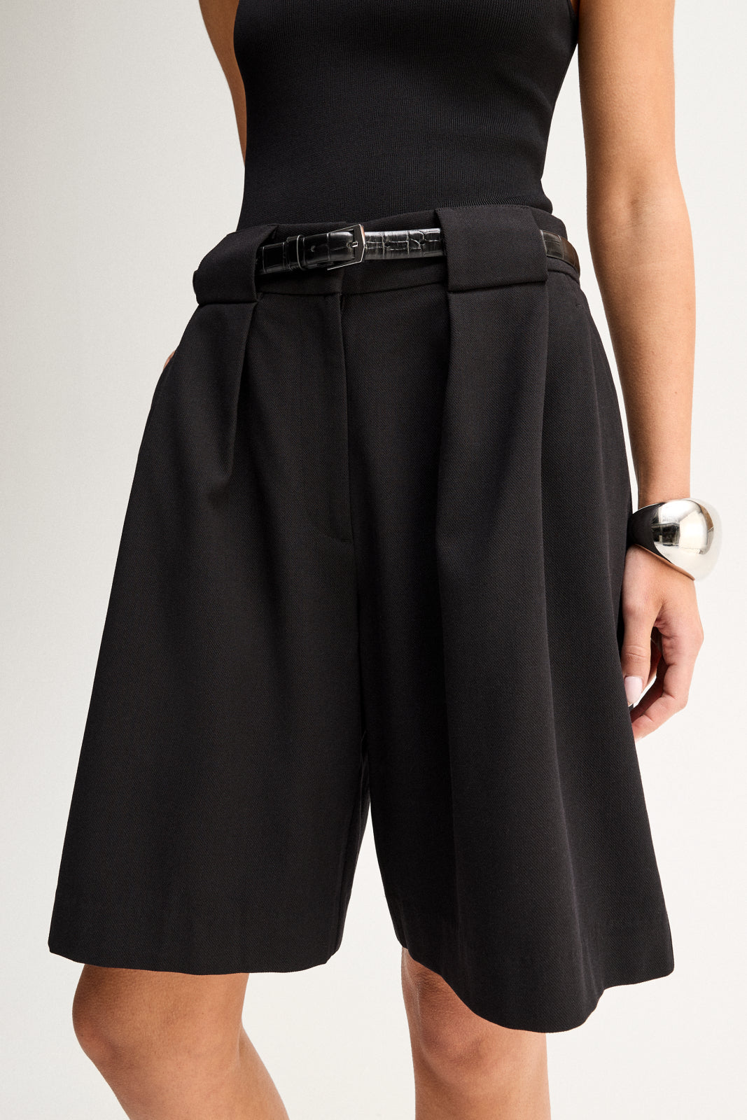 Elliot Short Black
