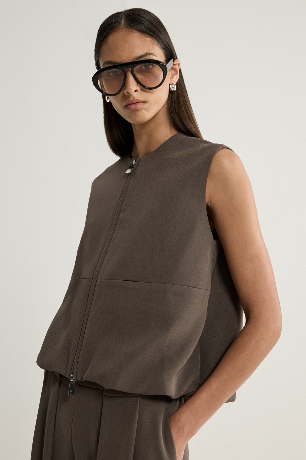Margot Vest Taupe