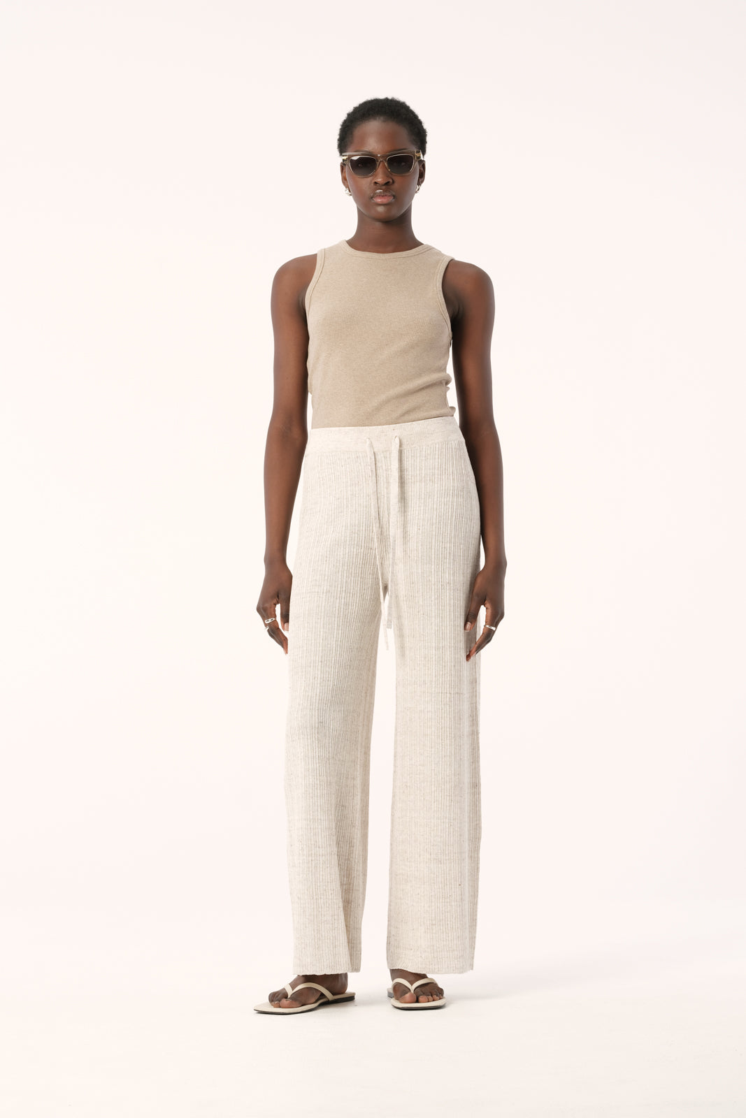 Wide trousers - Beige - Ladies | H&M IN