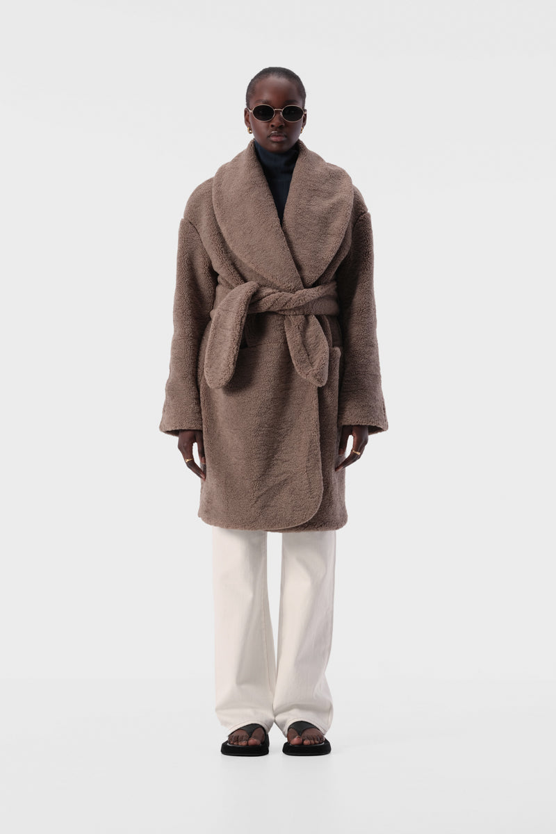 Erla Teddy Coat Taupe | Elka Collective